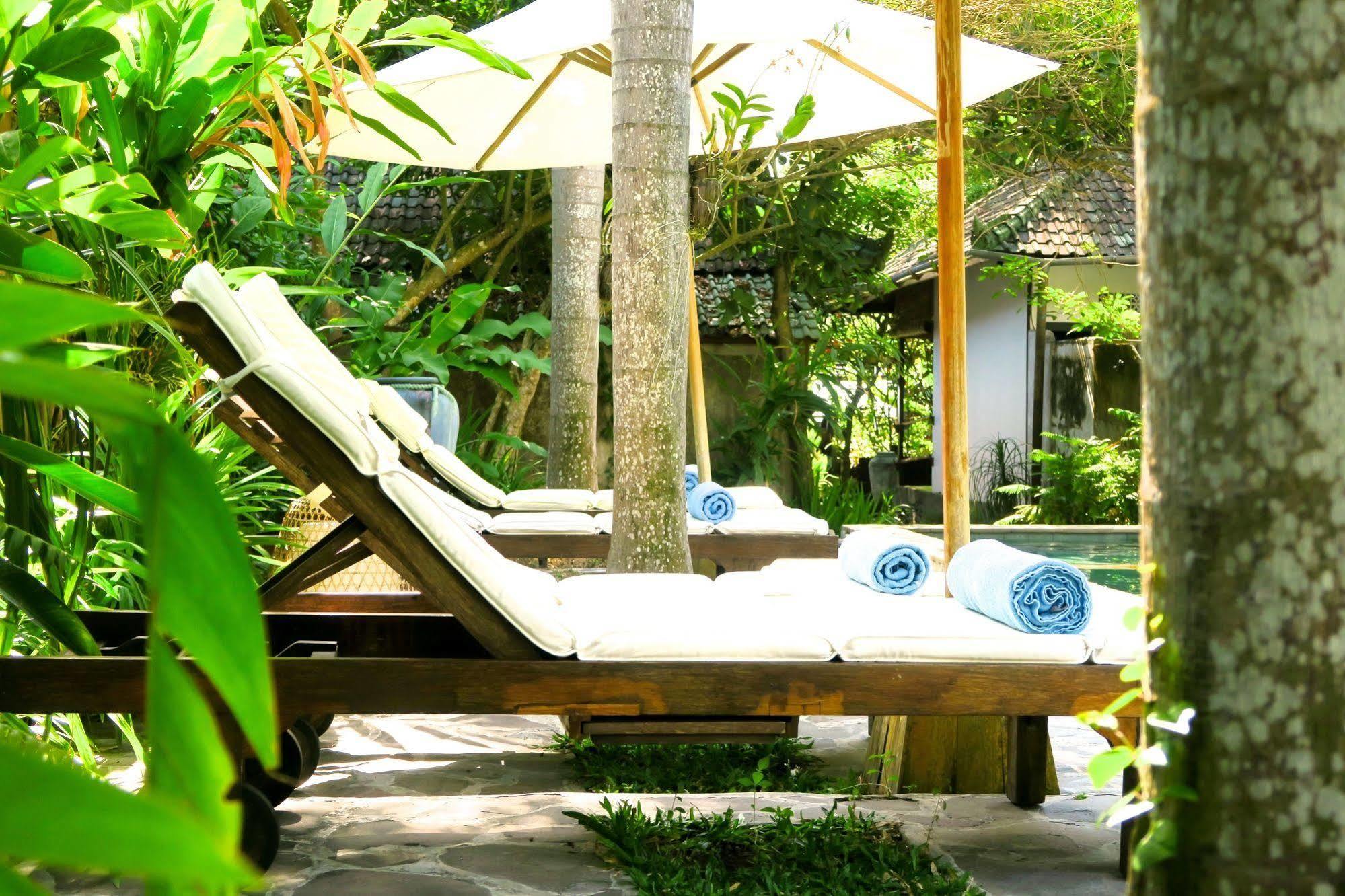 Cili Emas Oceanside Resort Tejakula Eksteriør billede